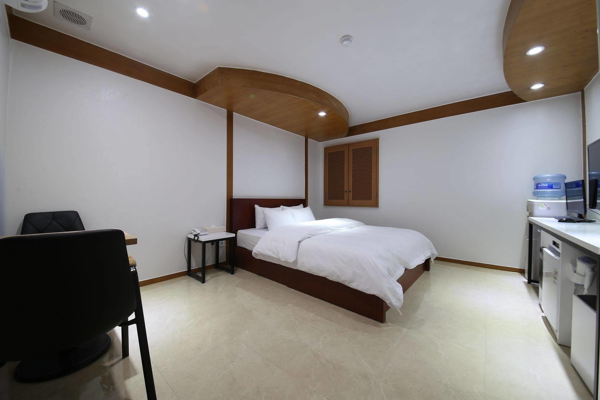 Abata Business Hotel Goyang Eksteriør billede